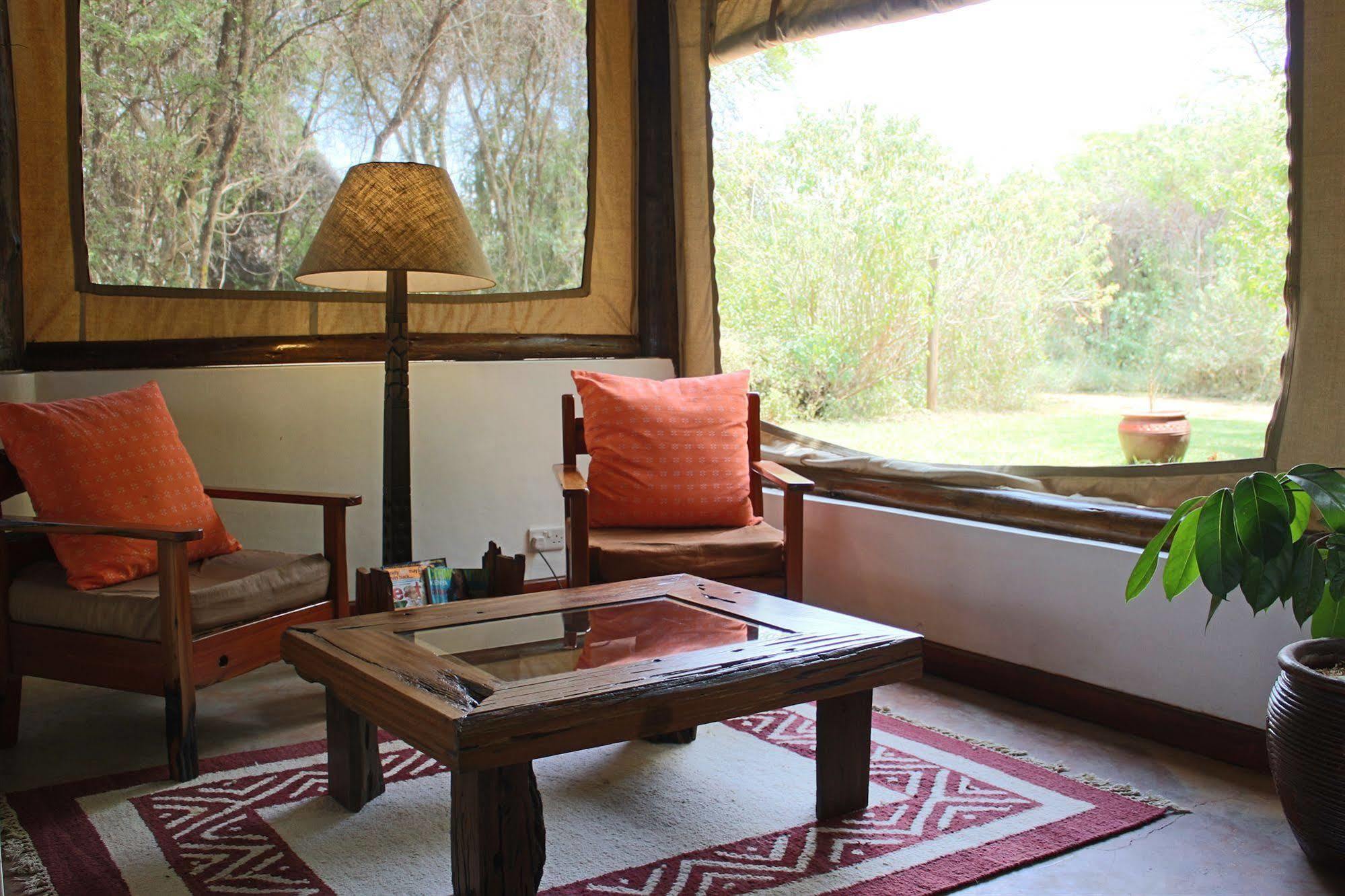 Ziwa Bush Lodge Nakuru Ngoại thất bức ảnh